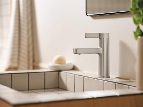 Moen Beric Spot Resist Nickel Modern One-Handle Single Hole Bathroom Faucet with Drain Assembly and Optional Deckplate for Your Bath Sink, 84774SRN