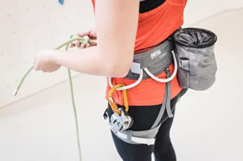 Petzl Sm'D Carabiner - Versatile, Lightweight, Compact, D-Shaped Locking Carabiner for Rock and Ice Climbing