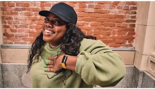 Fitbit Inspire 3 Health &-Fitness-Tracker with Stress Management, Workout Intensity, Sleep Tracking, 24/7 Heart Rate and more, Morning Glow/Black, One Size (S & L Bands Included)