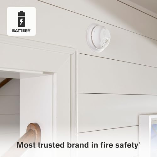 First Alert Smoke Alarm, 10-Year Sealed Battery Detector with Test & Silence Button, SMI110, 1-Pack