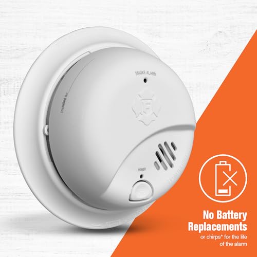 First Alert Smoke Alarm, 10-Year Sealed Battery Detector with Test & Silence Button, SMI110, 1-Pack