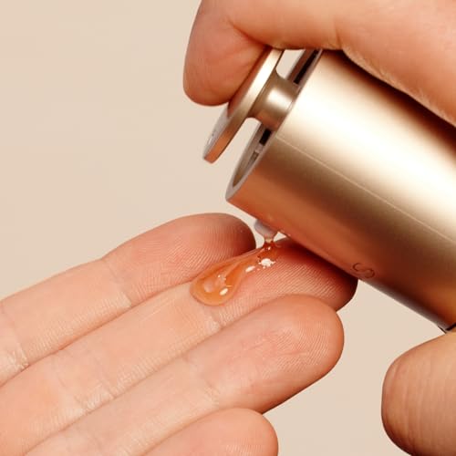 Clarins NEW Double Serum Light | Anti Aging Serum | Visibly Firms, Smoothes, Boosts Radiance and Refines Pores | 24H Hydration | Light Texture | Great for Combination to Oily Skin and Humid Climates