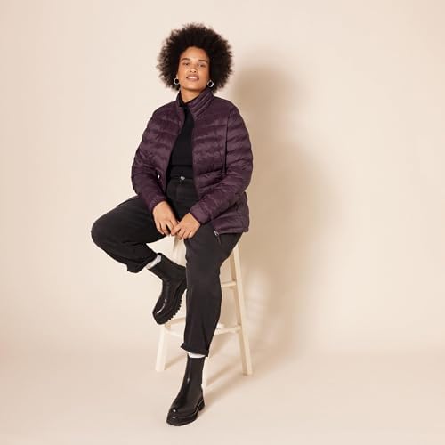 Amazon Essentials Women's Lightweight Water-Resistant Packable Puffer Jacket (Available in Plus Size)
