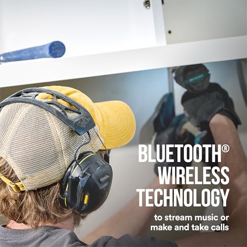 3M WorkTunes Connect Wireless Hearing Protector with Bluetooth Technology, Bluetooth Hearing Protection with a 26 dB Noise Reduction Rating