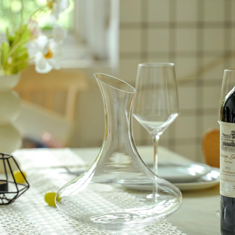 Wlasss Wine Decanter, 1100ml /37.2oz Red Wine Decanter, Hand Blown Lead-Free Crystal Wine Carafe, Small Decanter for White and Red Wine, Elegant Design Easy Pour, Wine Gifts for Christmas