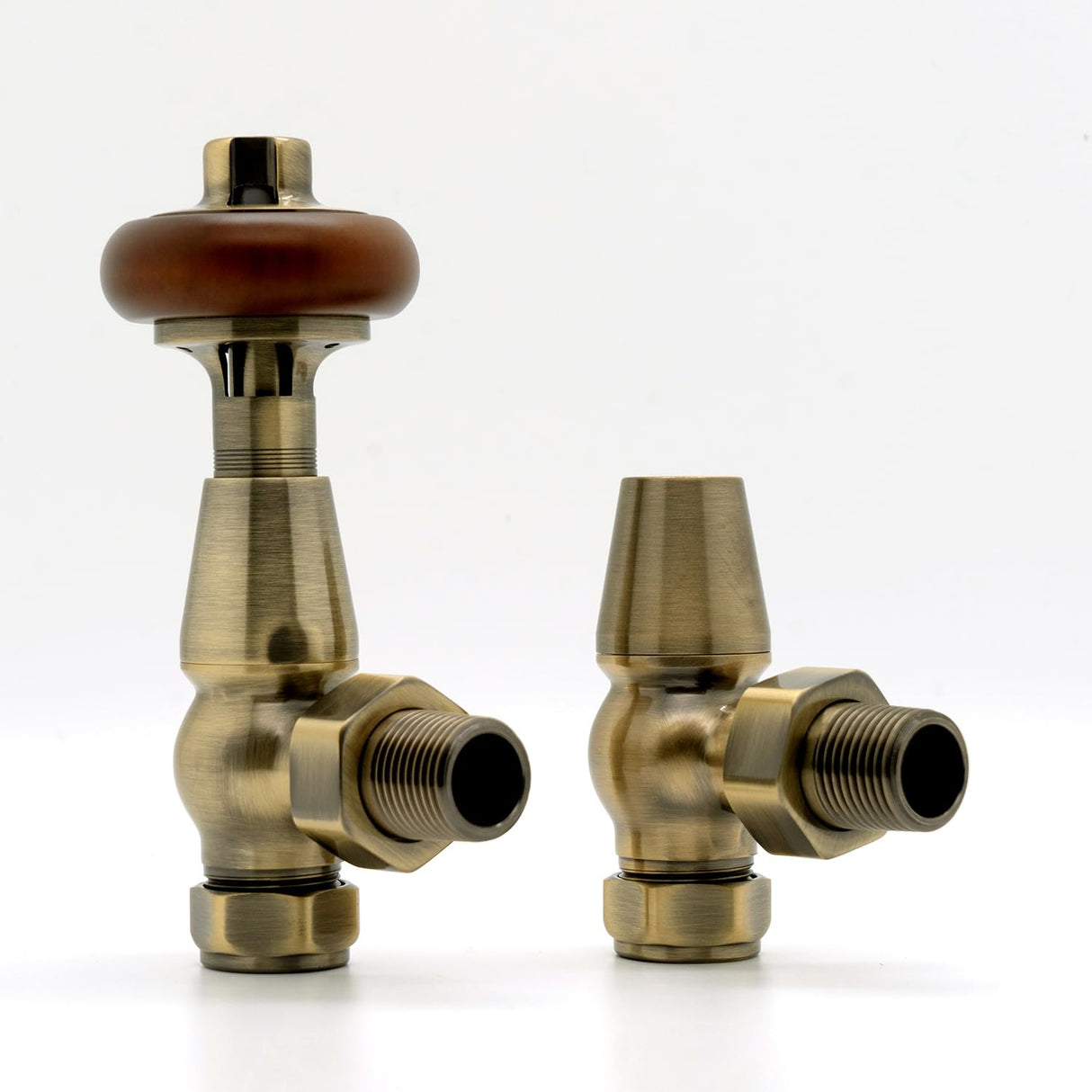 VANCOCO Traditional Angled Radiator Valves 1/2"×15mm, Brass Thermostatic Valve with Solid Wood Handwheel, Cast Iron Antique TRV Pair (Antique Brass)