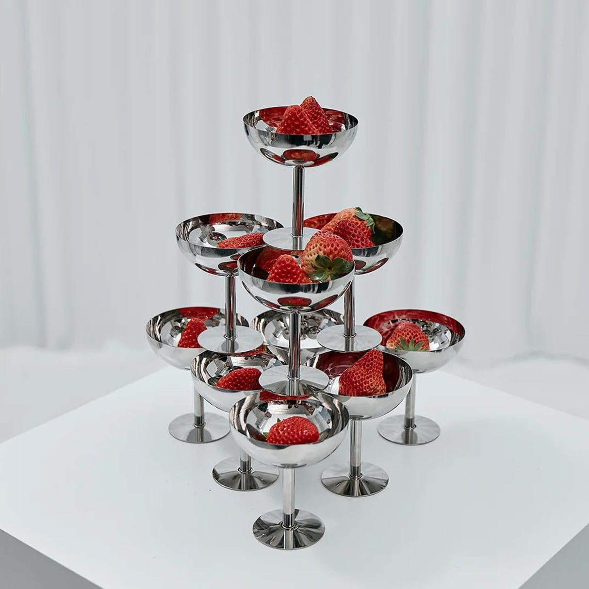 Hapivida Ice Cream Cup, 4Pcs Stainless Steel Serving Dessert Bowls Cups Sauce Bowls Mini Round Footed Yogurt Snack Candy Cups for Salad Fruit Pudding Christmas Party