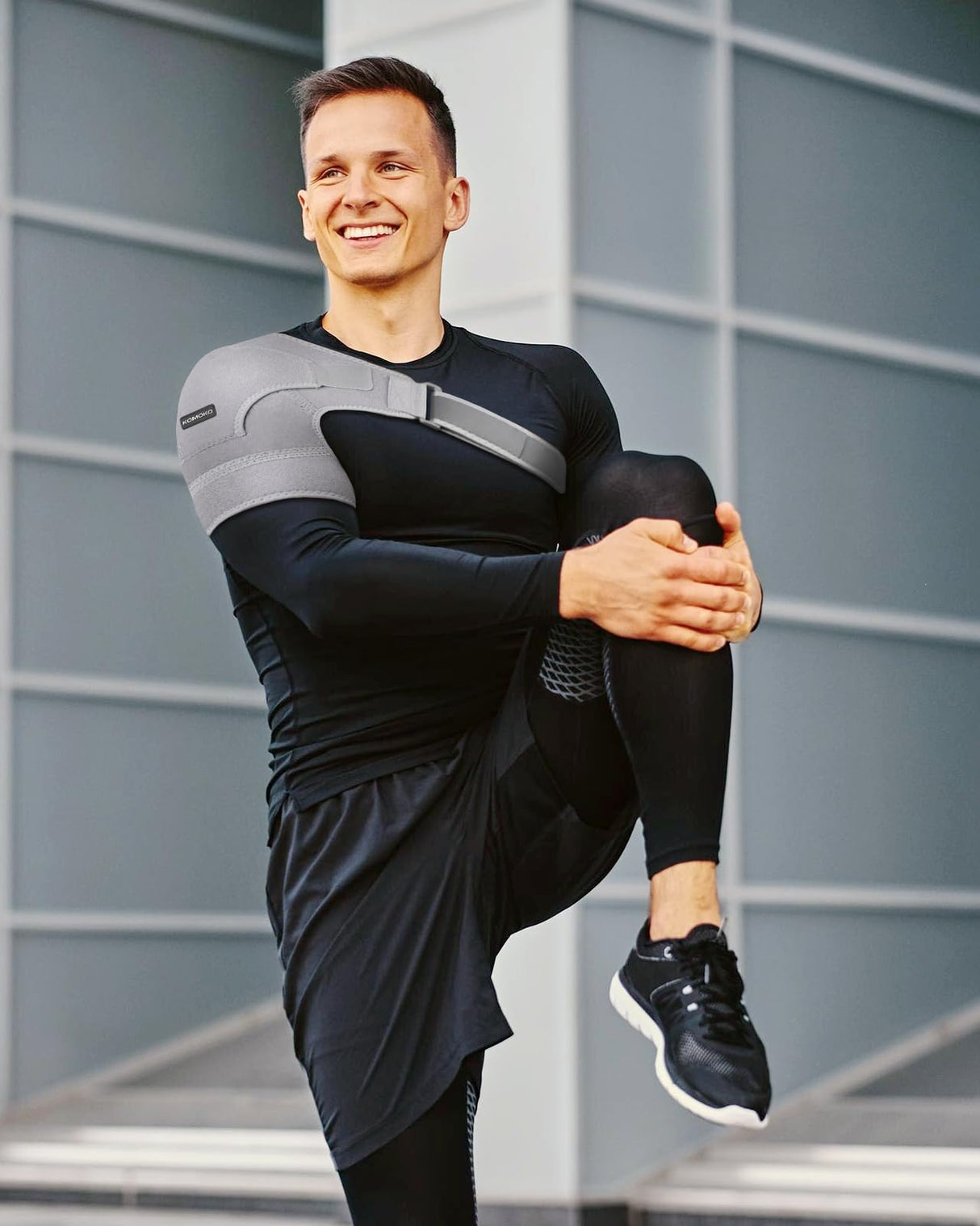 Komoko Shoulder Brace, Rotator Cuff Support Brace with Ice Pack Insertion Capability, Pressure for Preventing Strains and Dislocation, Alleviating Shoulder Pain, Adjustable Fit for Men and Women