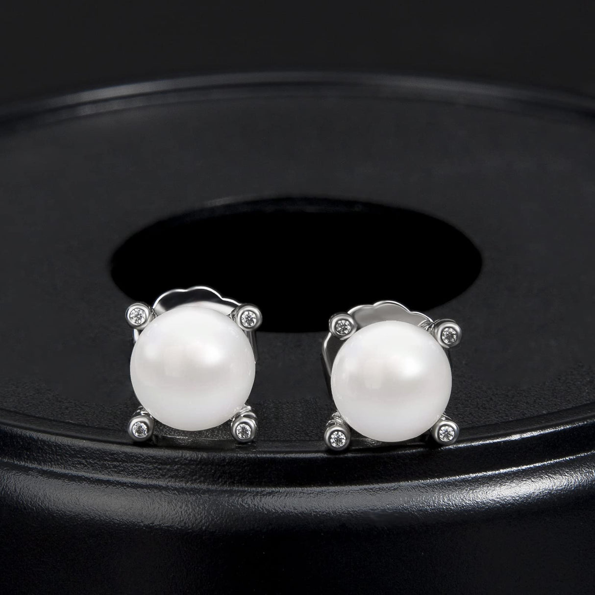 Myshiwu Designer Inspired Twisted Cable Wire Imitation Pearl Stud Earrings for Women Antique Fashion Brand Jewelry Gift (Twisted Cable Pearl Stud)