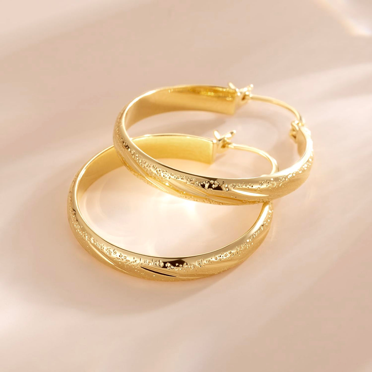 DZCYAN Gold Hoop Earrings for Women 14K Gold Hoop Earrings for Women