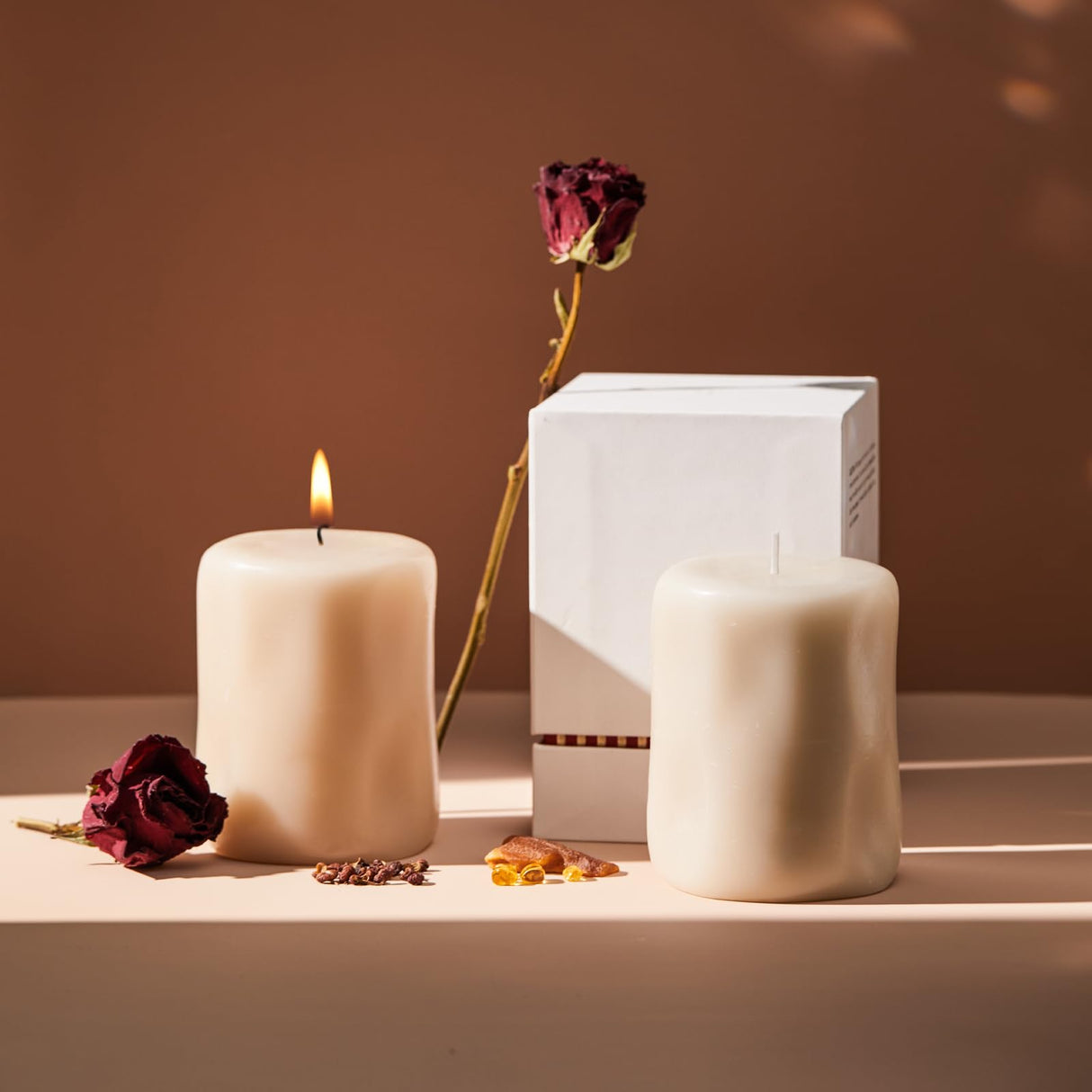 SAEUYVB Natural Soy Candle Wax for Candle Making, 10lb Bag, Premium Granular Soy Wax, 20 Cotton Candle Wicks, 20 Wick Stickers and 2 Centering Devices-Perfect as Christmas Home Decoration