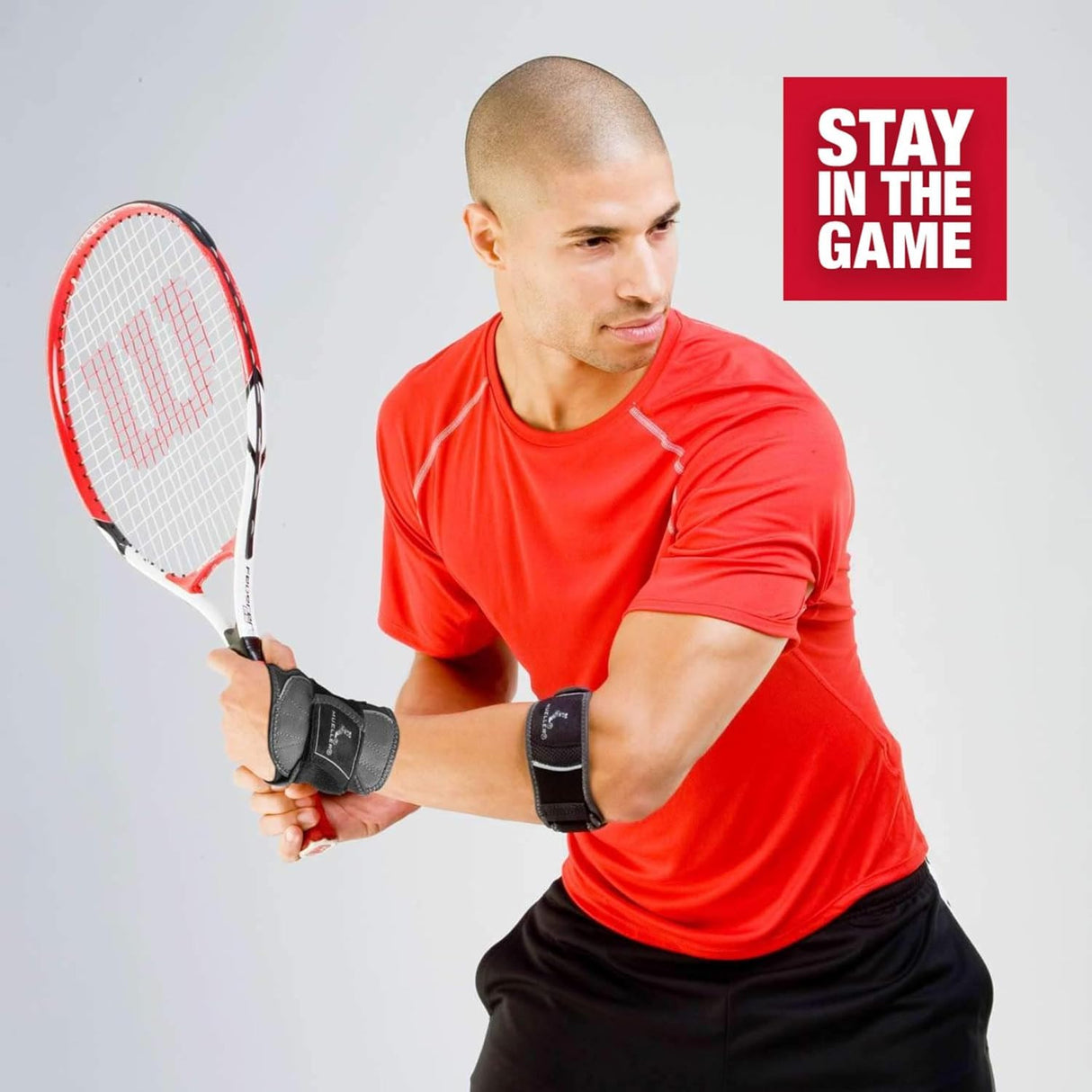 MUELLER Sports Medicine Hg80 Premium Tennis Elbow Support, Golfer's Elbow Pain Relief For Men and Women, Black, Small/Medium