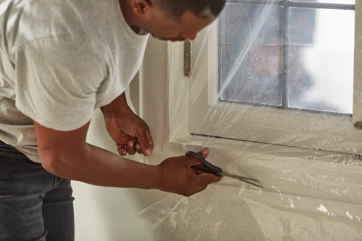 Duck MAX Strength Window Insulation Kit, Winter Window Seal Kit Fits up to 5 Windows, Heavy Duty Shrink Film Cuts to Size for Easy Indoor Installation, Window Tape Included,62 In. x 210 In., Clear
