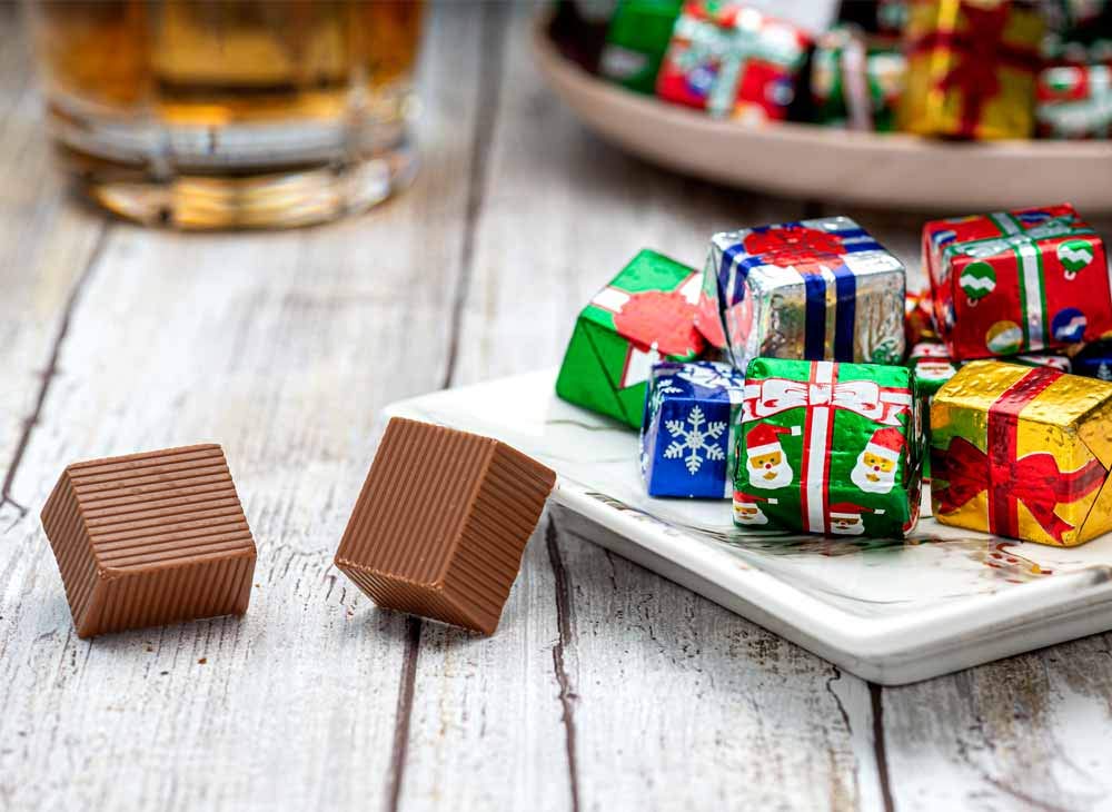 Madelaine Milk Chocolate Christmas Presents – Individually Wrapped Holiday Chocolates for Kids – Christmas Candy Stocking Stuffers & Holiday Gift Basket Treats – 12 oz Bag (Approx. 36 Pieces)