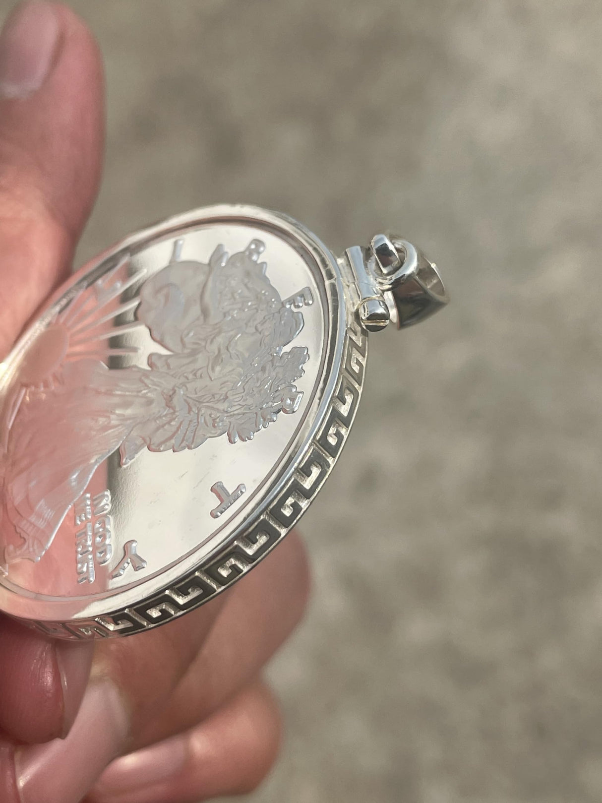 Geruibi Sterling Silver 1 oz Border Screw Top Coin Border is suitable for 40.6mm diameter 2.98mm thickness, Coins Not Included