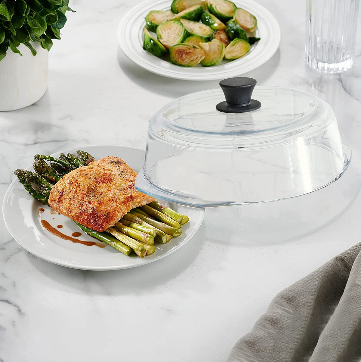 Le'raze Tall Glass Microwave Splatter Cover - Cool Touch Easy Grip Handle