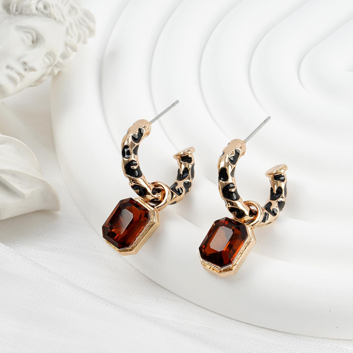 Leopard Hoop Earrings for Women Cheetah Leopard Print Open Hoop Earrings with Dangle Brown Faceted Glass Gemstone Charm Drop Animal Spots Earrings Party Jewelry Gifts for Women