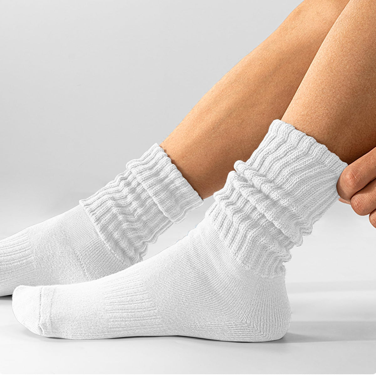 AugRing Women's Scrunch Crew Socks Retro 3-Pack Solid Cotton Boot Calf Socks Chunky Ribbed Cozy Slouchy Socks Size 5-11 (US, Alpha, One Size, Regular, Regular, 3 Pack White)