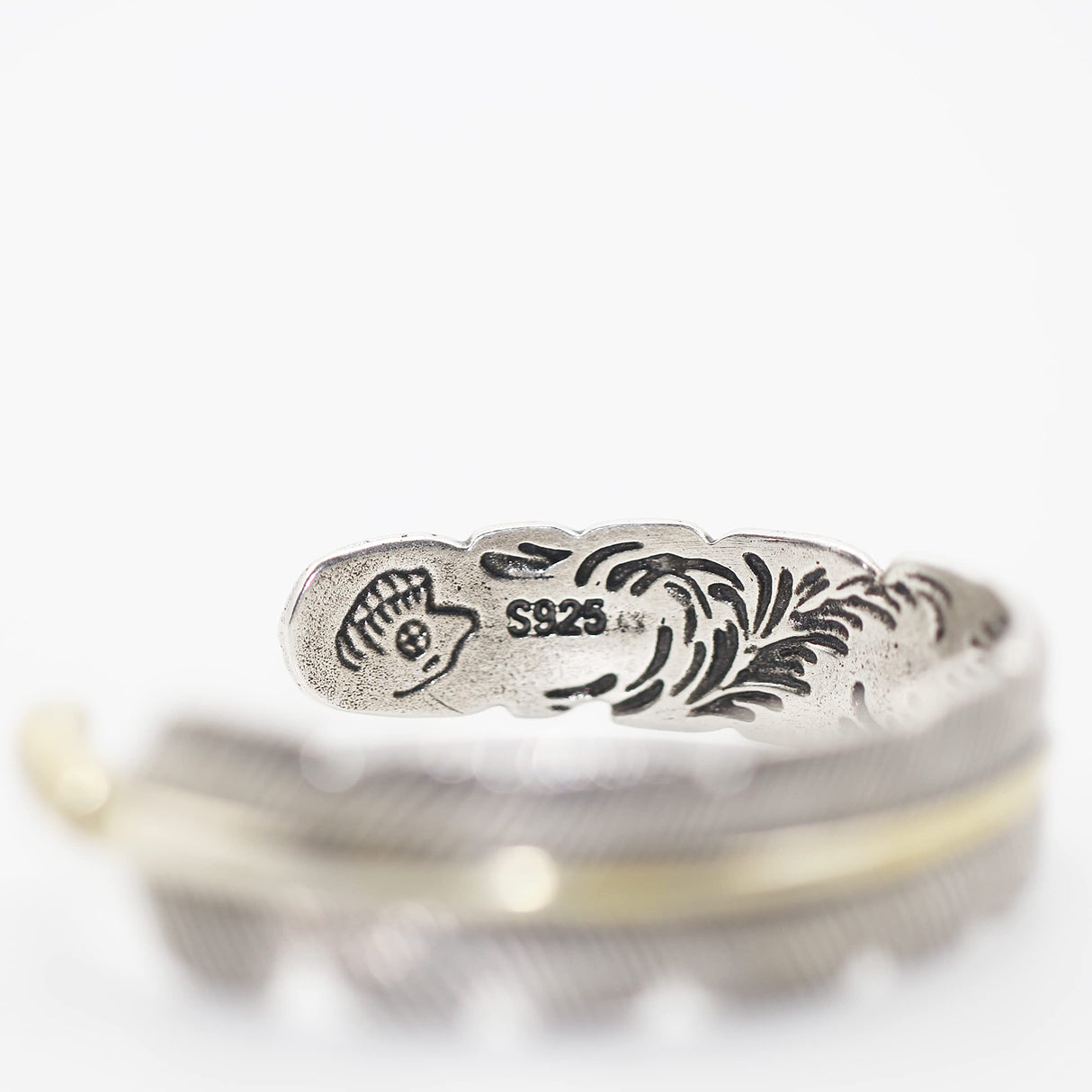 Innocence S925 Silver-Plated Antique Wide Feather Cuff Bracelet For Men Women Adjustable Retro Twisted Feathers Bracelets Gift Jewelry (Feather)