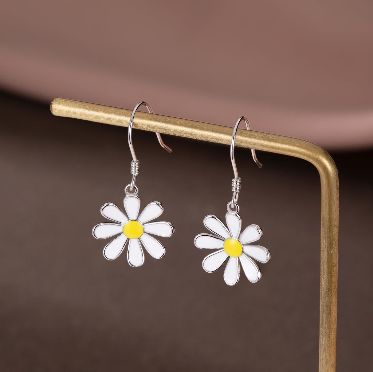SLUYNZ 925 Sterling Silver White Flower Dangle Earrings for Women Teen Girls Daisy Flower Drop Earrings Summer Spring (A-SILVER)