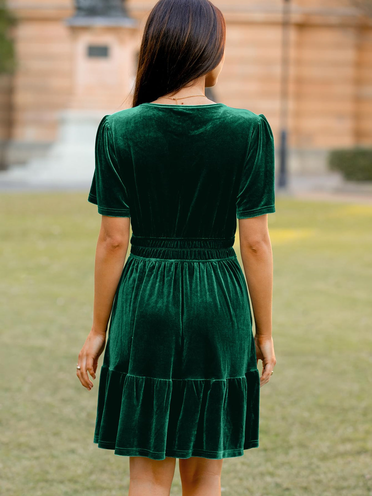 Simplee Christmas Velvet Green Dress Women Cocktail Classic Flare Short Sleeve Mini Dress V Neck A Line Ruffle Hem Tiered Bridesmaid Short Swing Dress with Pockets(Green M)