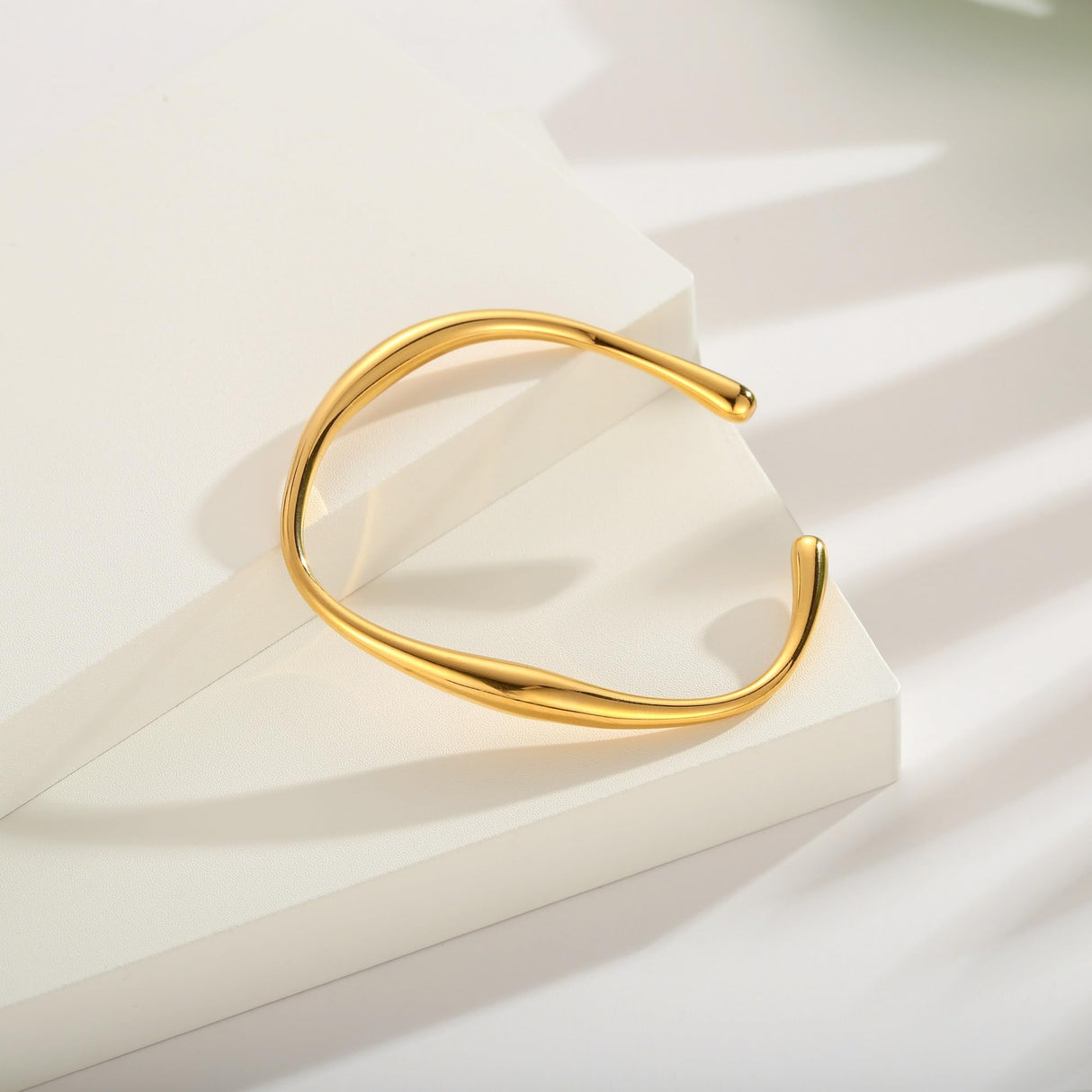 WOWORAMA Dainty Gold Cuff Bracelet for Women, Gold-Plated