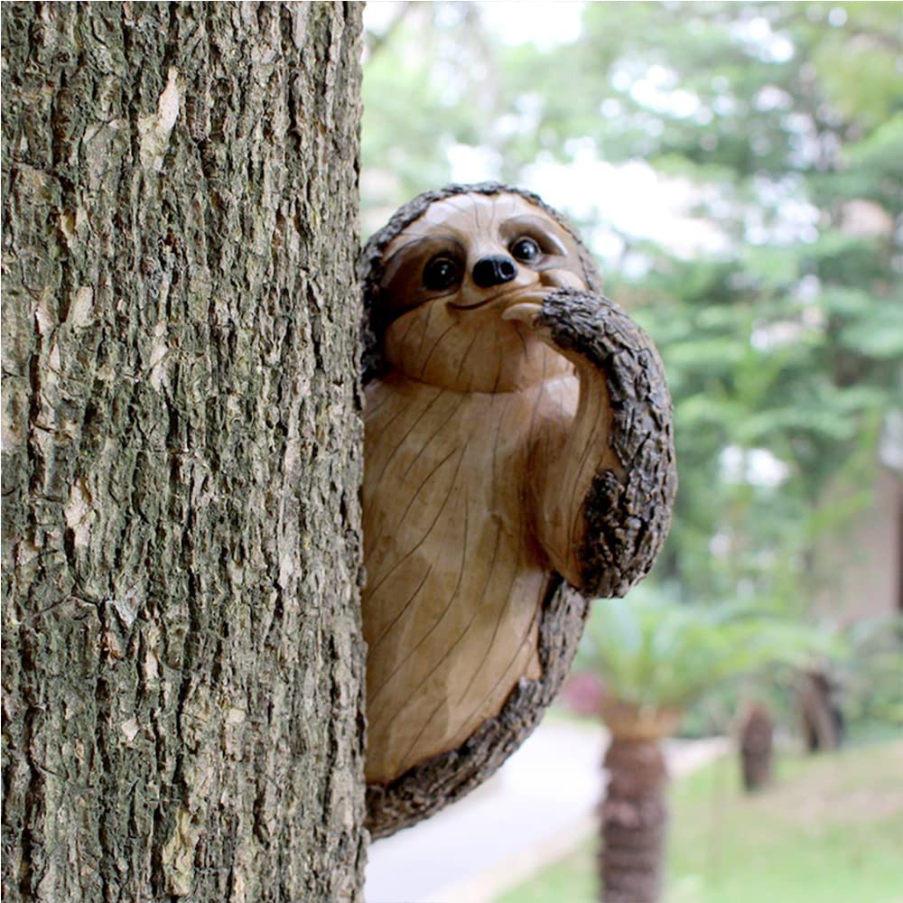 Colomix Sloth Tree Hugger, Spring Outdoor Yard Decorations, Resin Garden Sculpture Ornament, Tree Peeker Statue, Garden Decor Sloth Gift for Housewarming, Handmade with Details, Durable & Waterproof