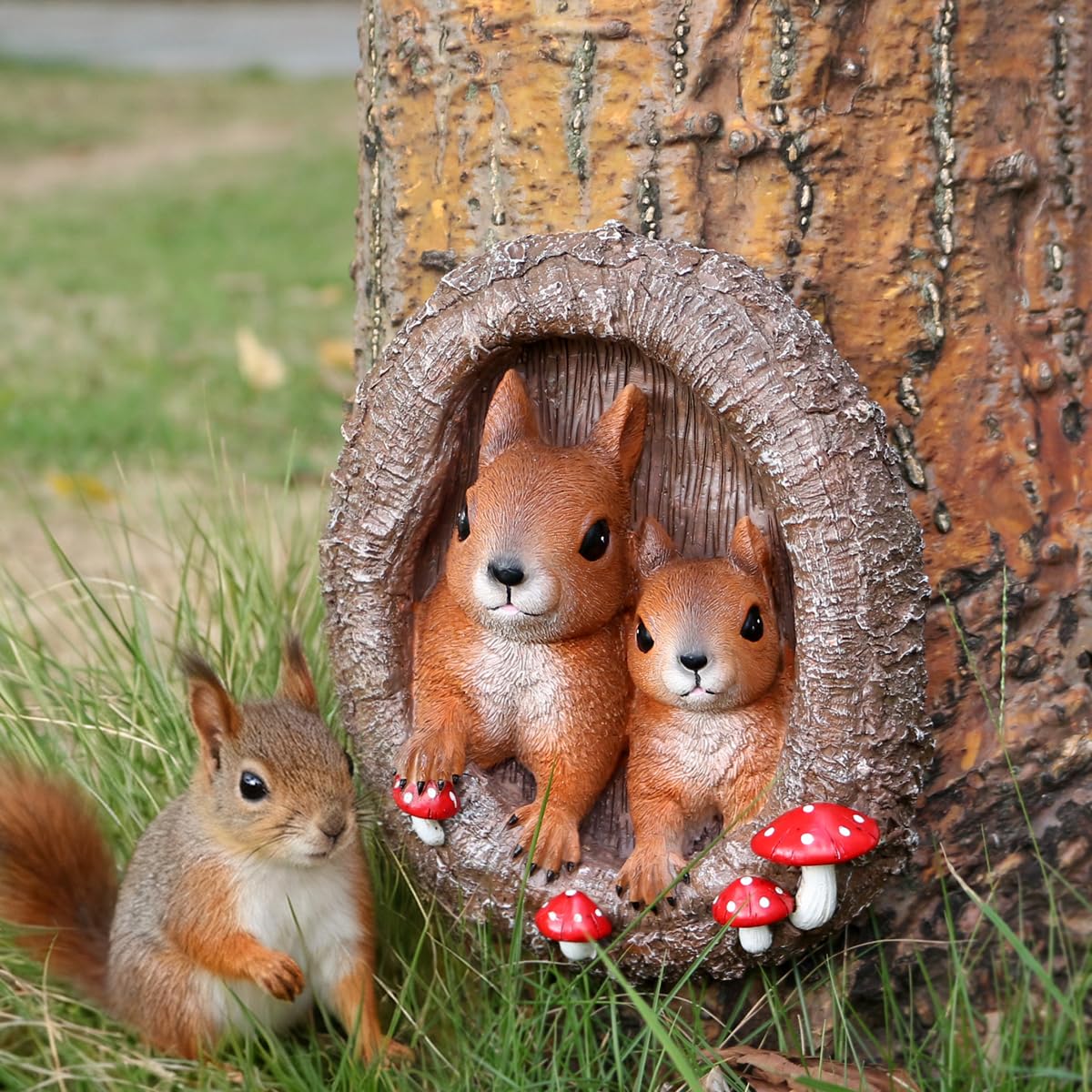 JARPSIRY Mom and Baby Squirrel Tree Hugger Outdoor Tree Faces Decor, Resin Squirrel Figurine Garden Statues Whimsical Tree Peeker Sculpture for Patio Lawn Yard Porch Wall Ornaments