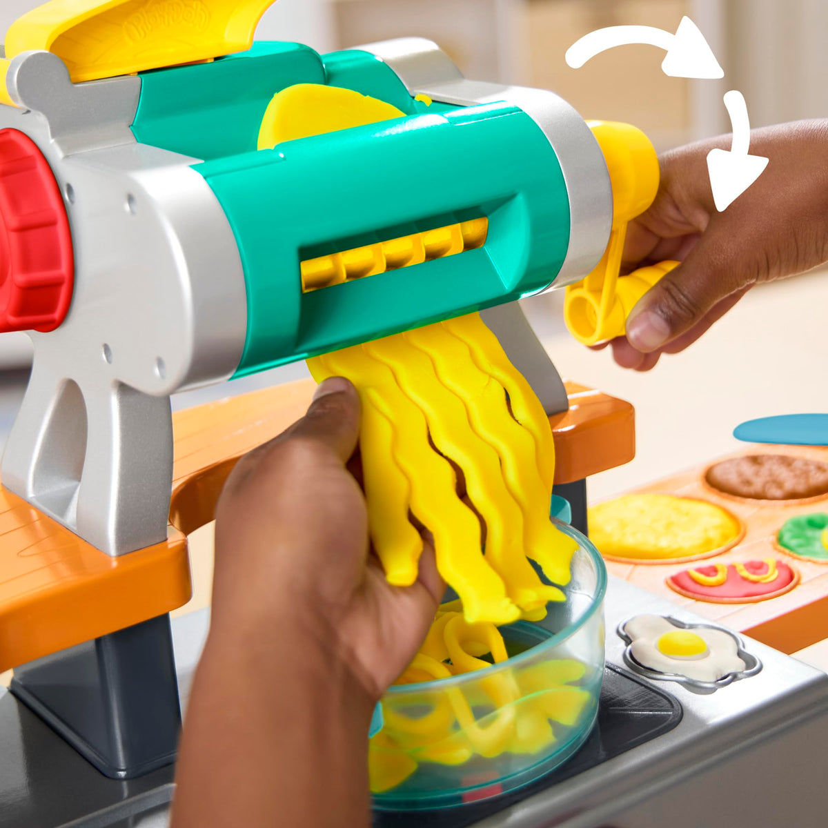 Play-Doh Super Sizzlin' Kitchen Playset, Realistic Cooking Toy Sounds, 25+ Play Foods to Create, Kids Arts & Crafts 3+