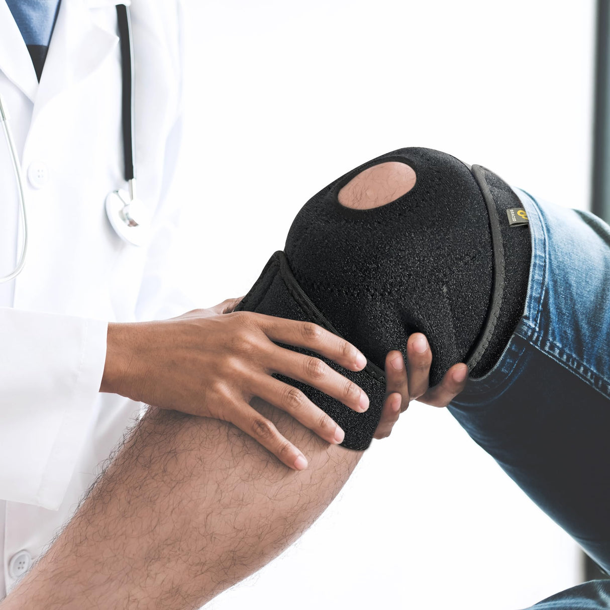 Bracoo Knee Support Brace for Men Women, Adjustable Compression Sleeve Wrap Patellar Pad Tendon - Arthritis Pain, meniscus tear, Injury Recovery, Running, Workout, KS10