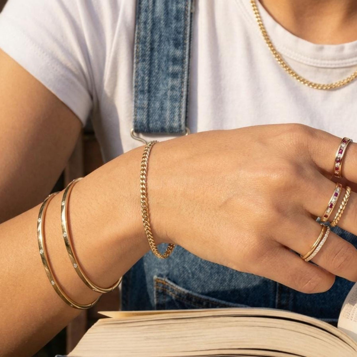 BRAYEG 6mm 14K Gold Bracelet for Men & Women Cuban Bracelet for Men Gold Diamond-Cut Hypoallergenic Chains Gold Cuban Link Curb Chain Bracelet Jewelry Gifts 7.5 in