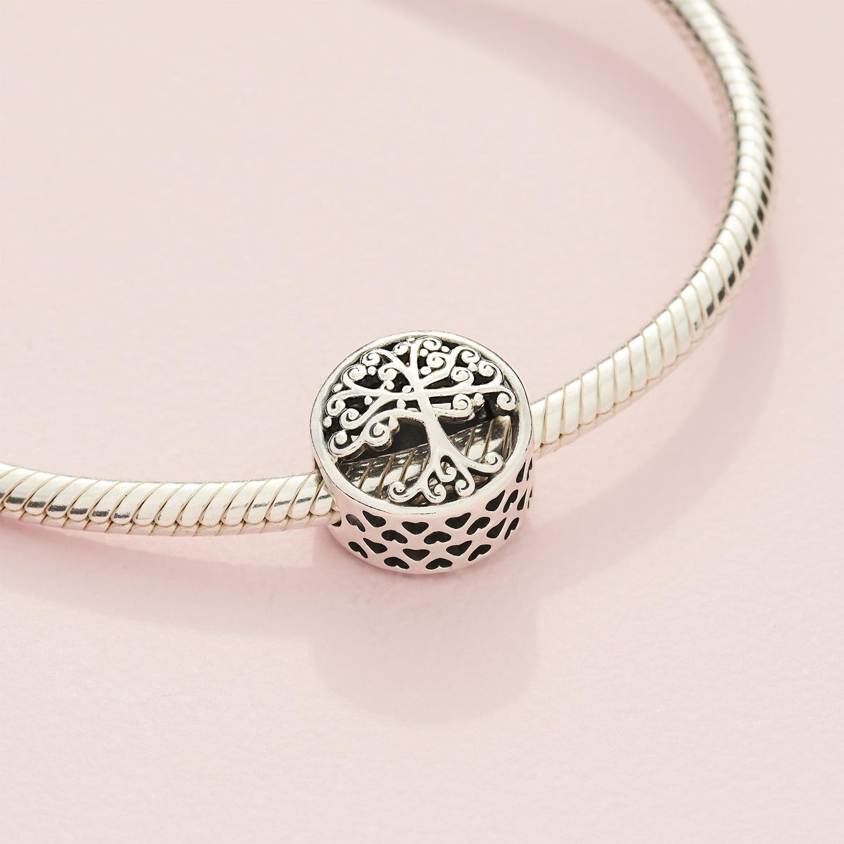 PANDORA Family Tree Charm - Engraved Family Message - Meaningful Keepsake - Jewelry for Women with Gift Box - Compatible Moments Charm Bracelets - Sterling Silver