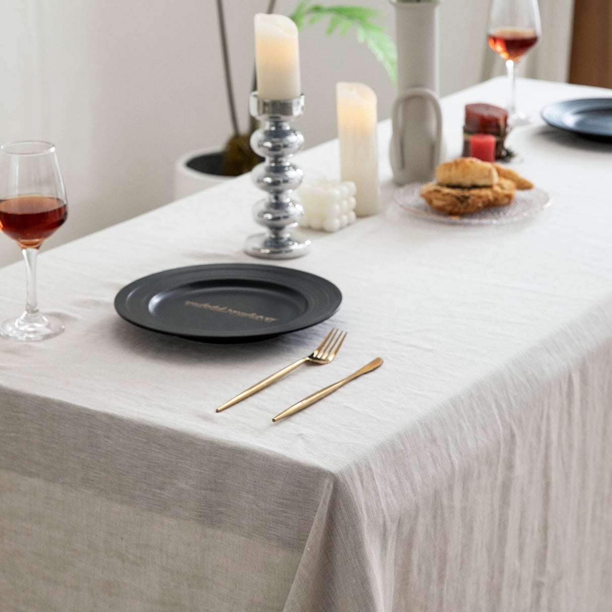 EVERLY 100% Pure Linen Rectangle Tablecloth 84Lx60W Inches for Dining,Weddings and Restaurants,Decorative Halloween,Thanksgiving,Christmas Table Cloth Machine Washable Tablecloths-Natural Linen