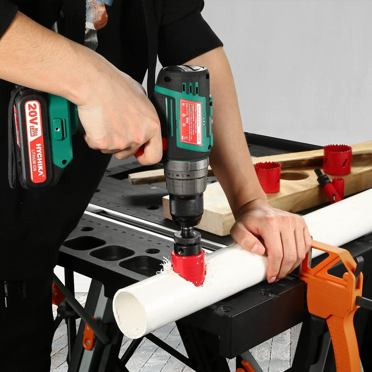 Bi-Metal Hole Saw Kit, HYCHIKA 17 Pcs High Speed Steel 3/4" to 2-1/2" Hole Saw Set in Case with Mandrels, Hole Saw Bit for Metal, Drilling PVC Board,and Plastic Plate