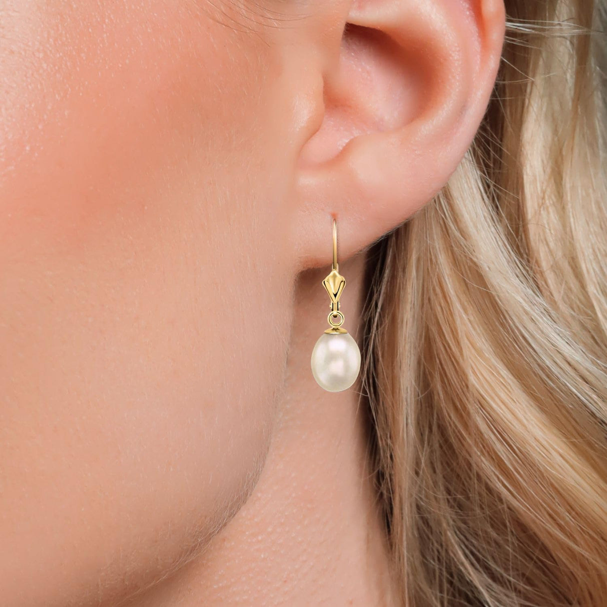 Gem Stone King Cultured Freshwater Pearl Earrings, White, Yellow Gold