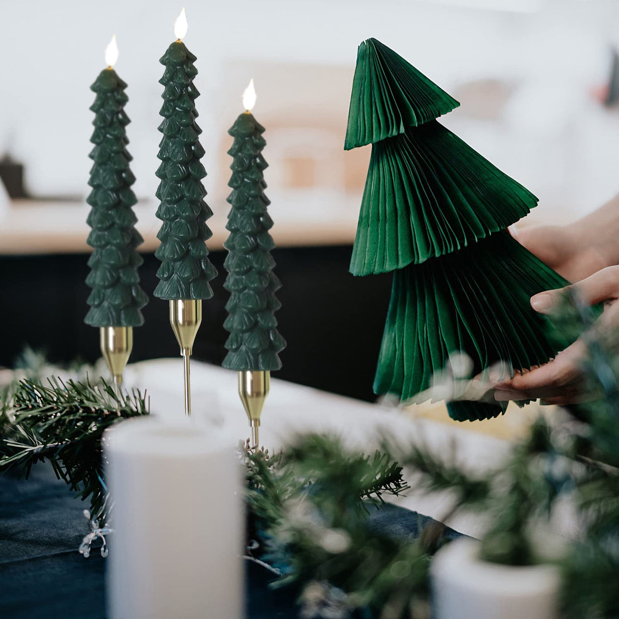 Fo32won Christmas Tree Shaped Flameless Candlesticks Battery Operated with Remote and Timer, Set of 4 Real Wax LED Taper Candles with 3D Flickering Wick for Christmas Decoration Gift