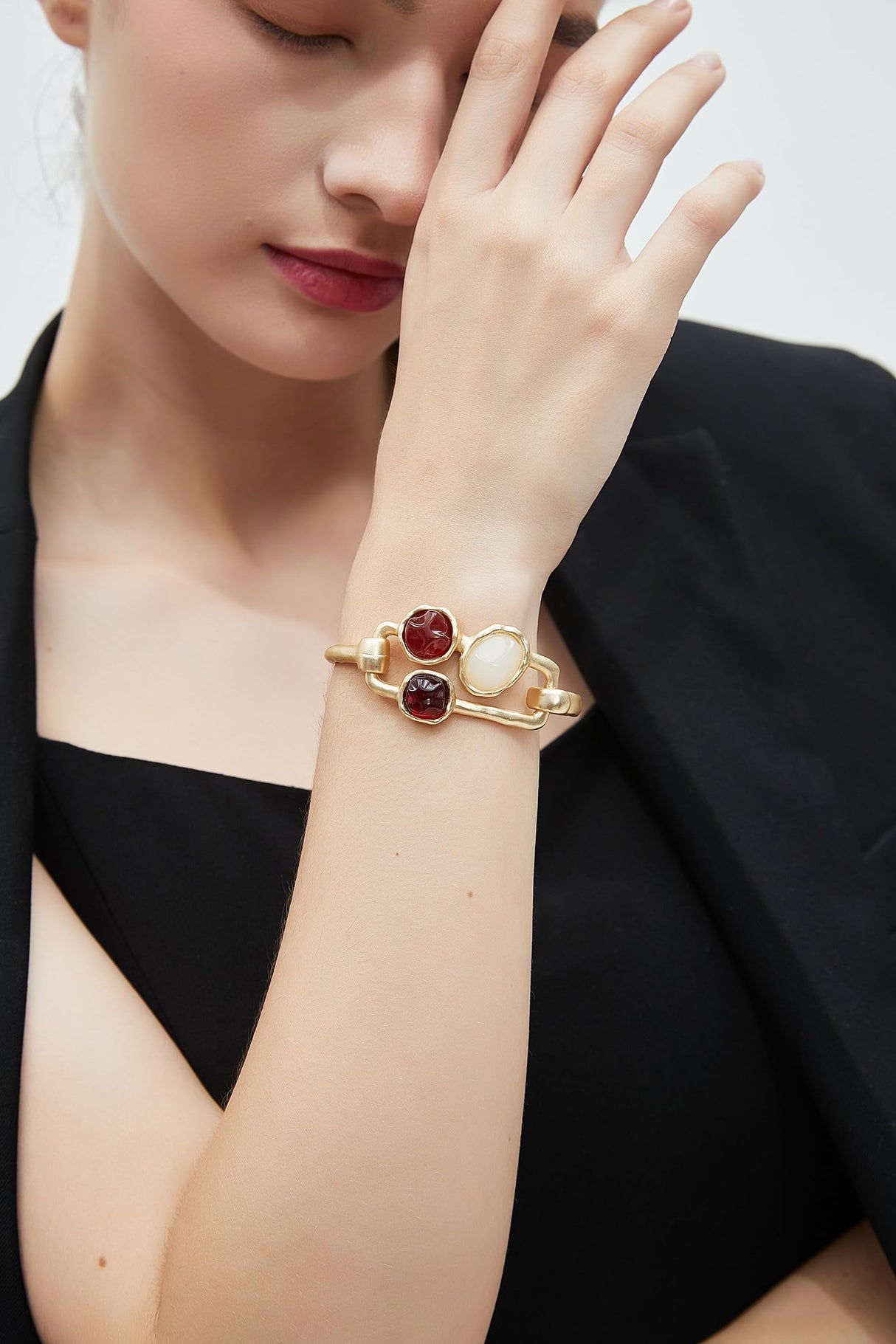 joymiao Gold Bracelet for Women Trendy Chunky Thick Gold Bangles Bracelet