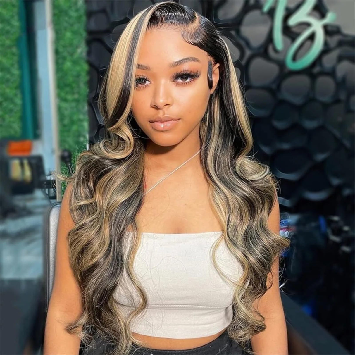 1B/27 Balayage Highlight Ombre Lace Front Wig Human Hair 28 Inch 13x6 Body Wave Lace Front Wigs Human Hair Pre Plucked 180 Density HD Transparent Honey Blonde Wig Human Hair for Women With Baby Hair