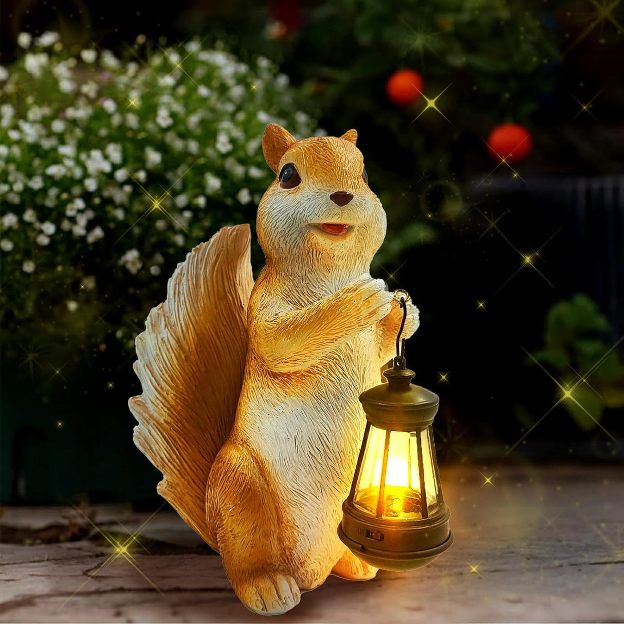 HDOOMN Solar Garden Statues Squirrel Decor - Resin Outdoor/Indoor Squirrel Sculpture Garden Lights Statue Decoration for Patio Home Yard Lawn, Unique Garden Figurine Lights Gift for Mom Grandma