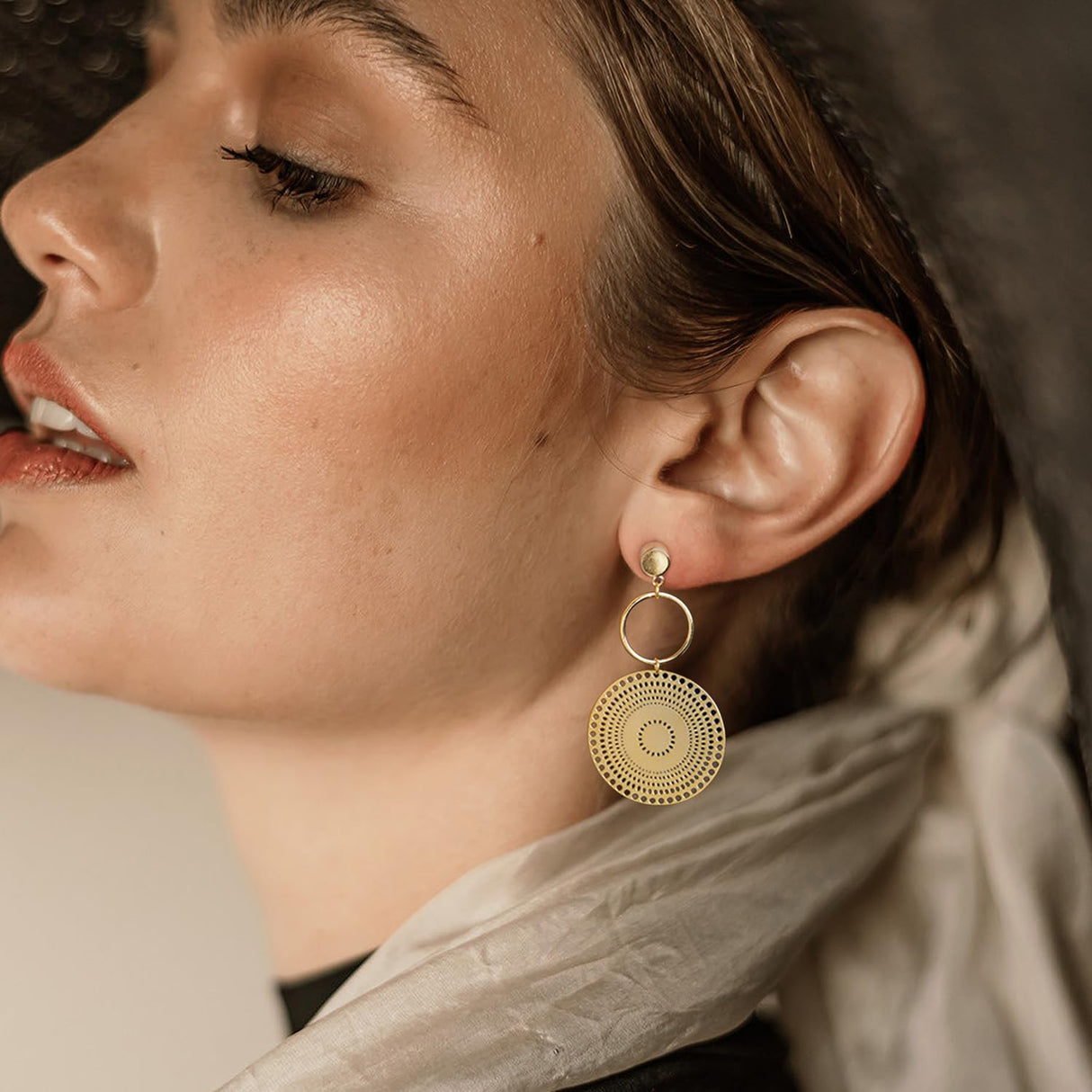 Alofisher Simple Gold Dangle Earrings Boho Drop Earrings for Women