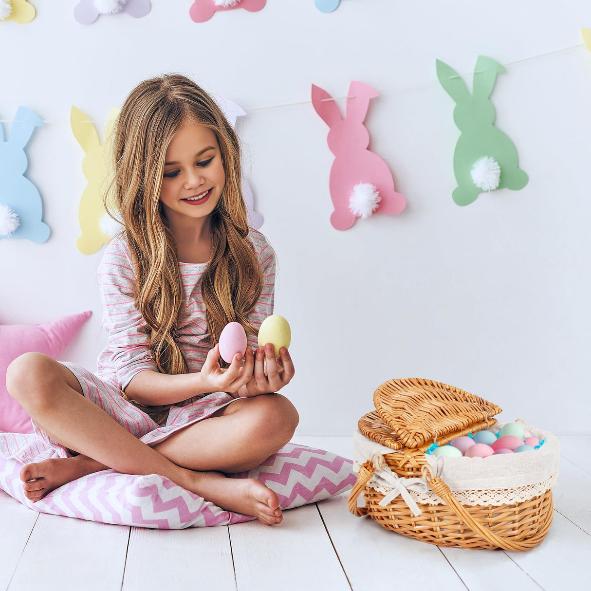 Happypicnic 12" Picnic Basket - Small Wicker Basket with Foldable Handle Lid & Removable Liner | Cute Picnic Basket Toy Empty for Kids, Gift, Halloween, Christmas, Valentines, Easter, Birthday, Solid