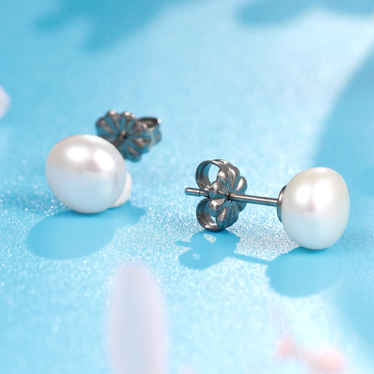 Limerencia F136 Handpicked Freshwater Cultured Pearl Studing Earrings