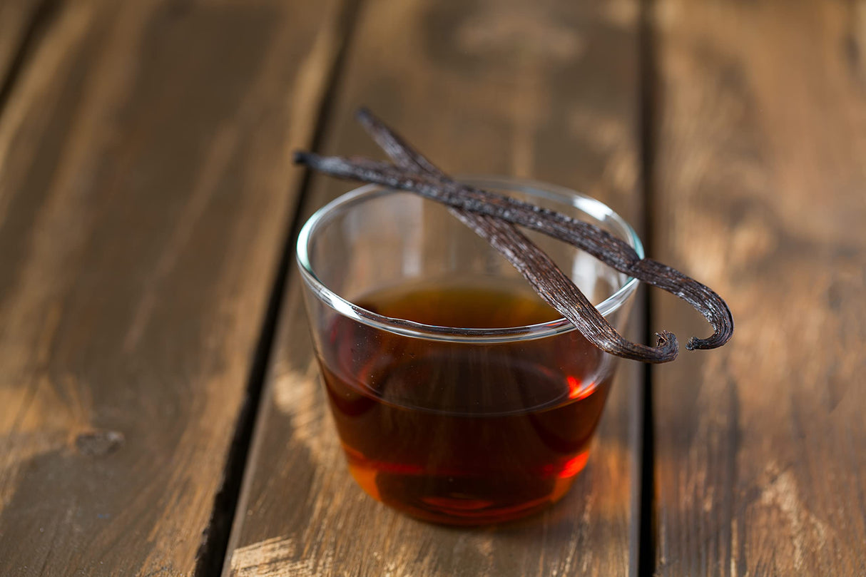 Vanilla Bean Kings - Organic Vanilla Extract - Made with Bourbon Madagascar Vanilla Beans - 4 fl oz – For Baking, Desserts, Home Cooking and Chefs