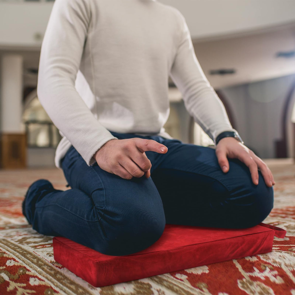 Colingmill Personal Prayer Kneeler Pad 18 3/4 Inch Christian Kneeling Pillow Microfiber and High Density Foam Personal Religious Prayer Kneeler Pad Pillow Bench for Kneeling Christian Gift(Burgundy)