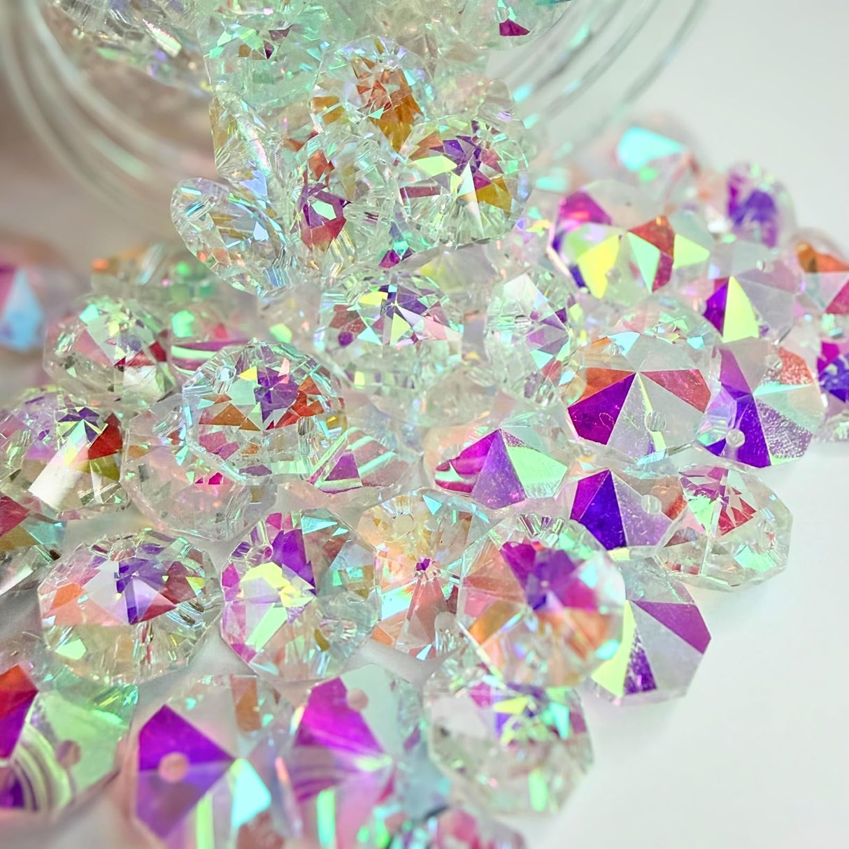 Troyune 200pcs 14mm Crystal Glass Octagon Beads with 2 Holes, Faceted Prism Spacer for DIY Jewelry Making, Chandelier Replacement, Suncatcher, Lamp Hanging Ornaments and Pendant Crafts