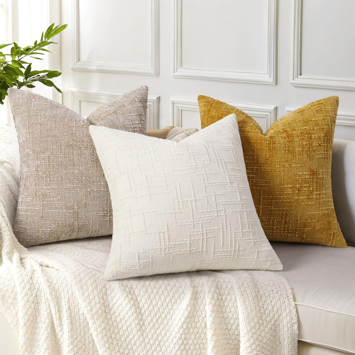 decorUhome Christmas Cream White Chenille Throw Pillow Covers 20x20 Set of 2 Thick Textured Slubby Couch Pillow Covers Farmhouse Accent Modern Neutral Decorative Pillow Cases for Bed Sofa Living Room