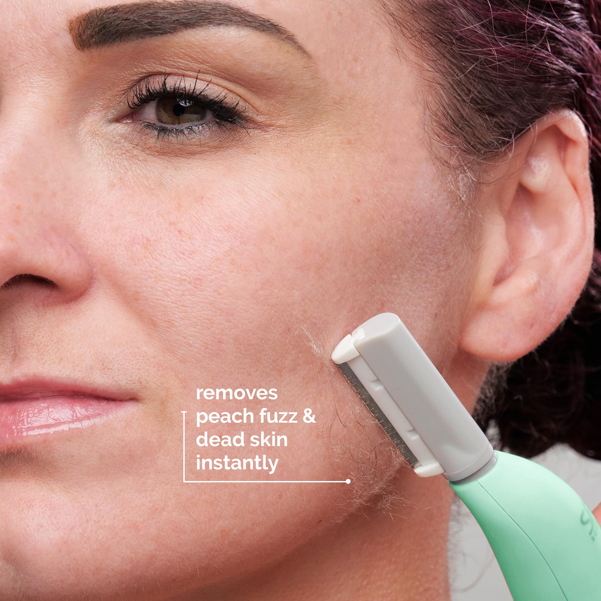 SPA SCIENCES - SIMA Patented Dermaplane Razor for Women Face – Painless 2-in-1 Facial Exfoliation & Peach Fuzz Hair Removal – Anti-Aging – 3 Speeds – Rechargeable – 21 Weeks Treatment