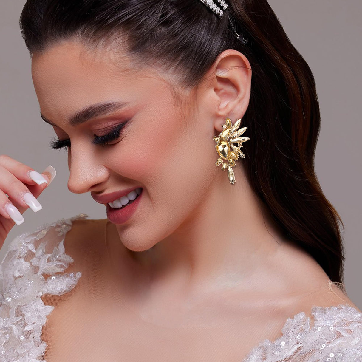 Sanfenly Gold Clip On Earrings Women Dangle, Large Long Dangling Non Pierced Earrings Elegant Formal Big Bling Rhinestone Crystal Simulated Diamond Clip Earrings for Women Non Pierced Ears