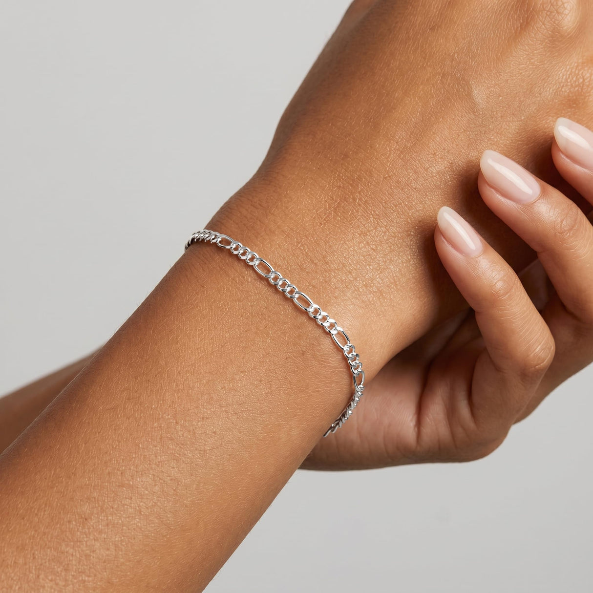 TOPCRED 925 Sterling Silver 3mm Figaro Chain Bracelet for Women 7 Inches
