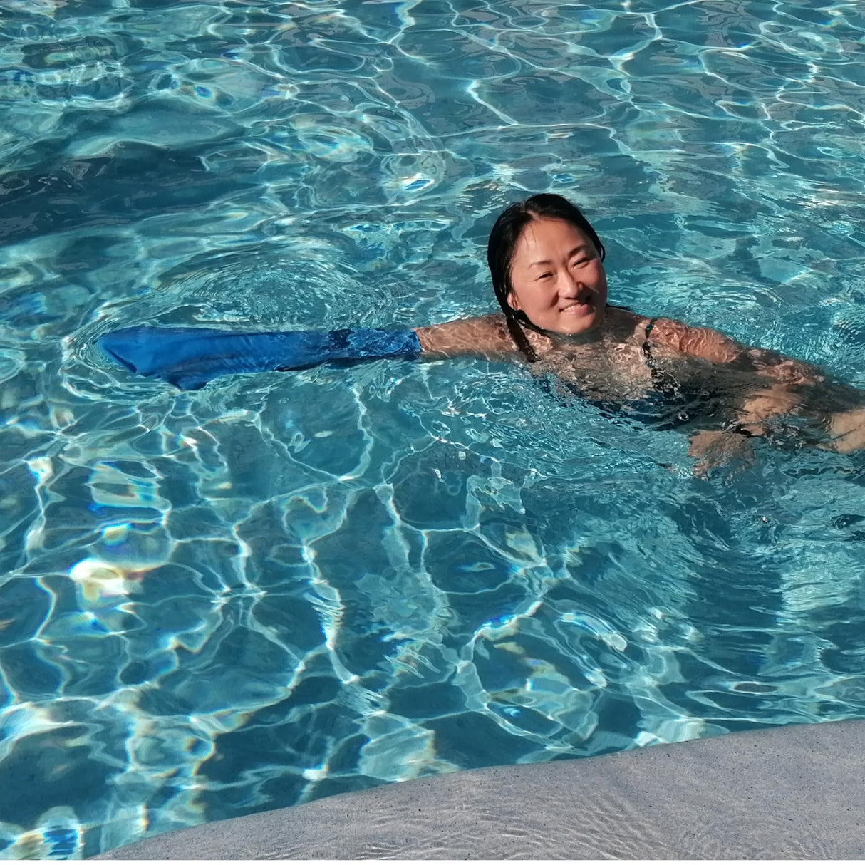 Bloccs 100% Waterproof Cast Covers for Shower Arm - Swim Cover, Cast Bag for Bath. Durable Cast Sleeve for Swimming - #ASA70 - Adult Short Arm